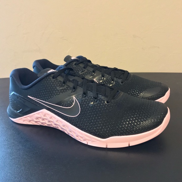 pink metcon 4